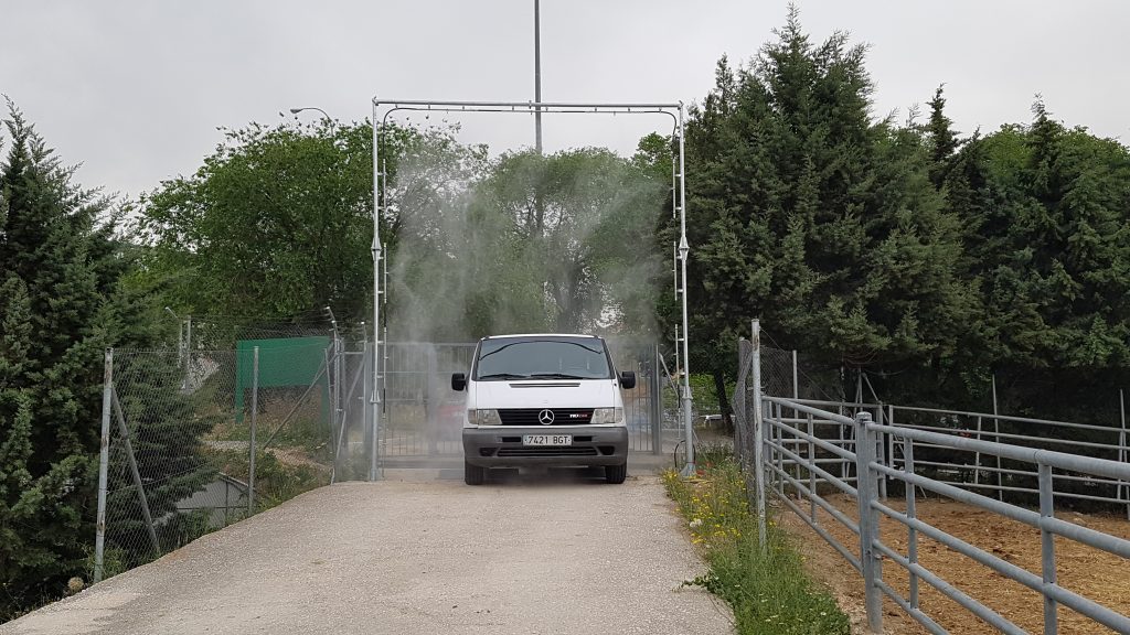 arco de desinfección de vehiculos